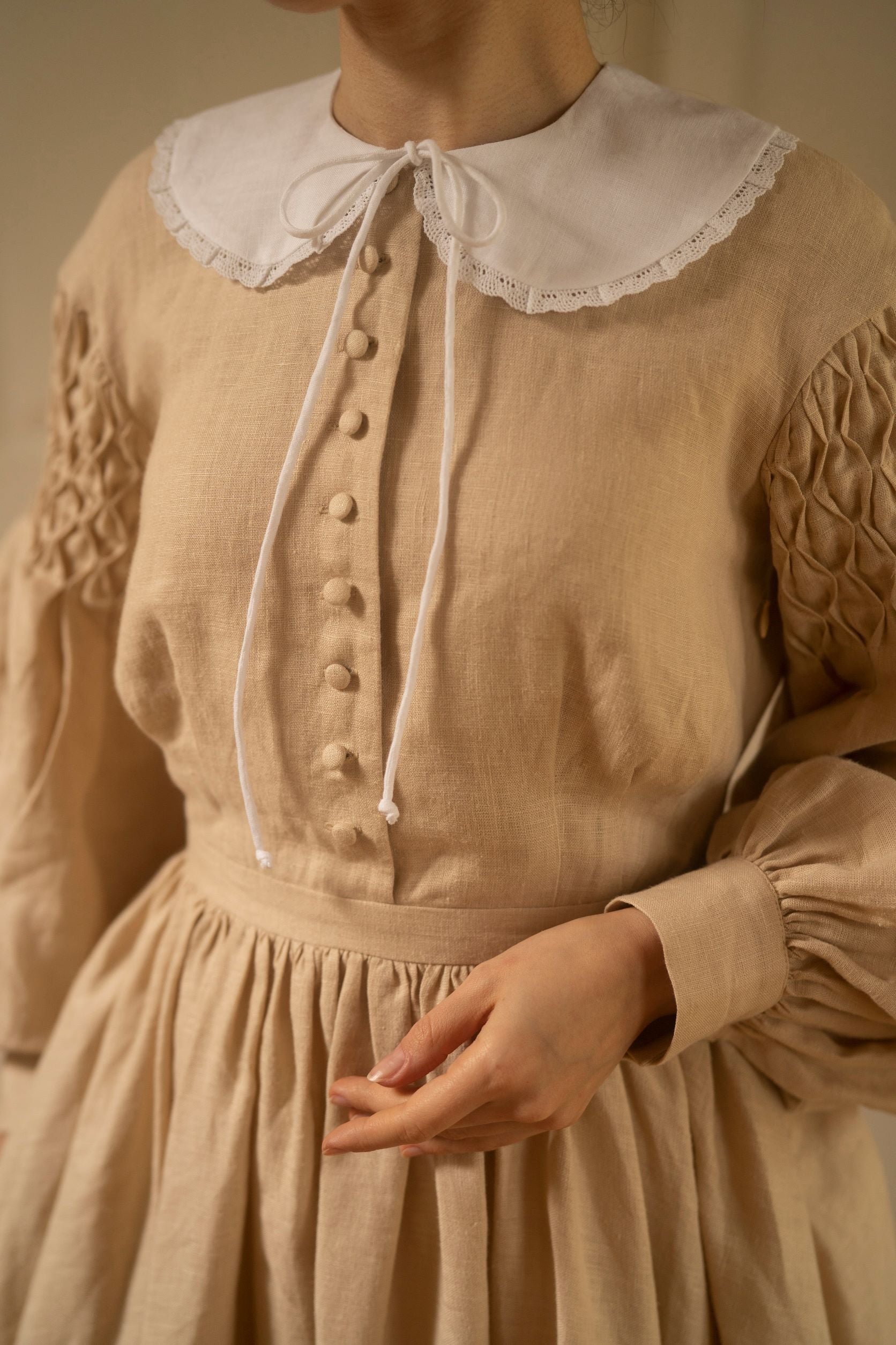 Detachable Peter Pan Collar with Lace Trim Detachable Peter Pan Collar with Lace Trim