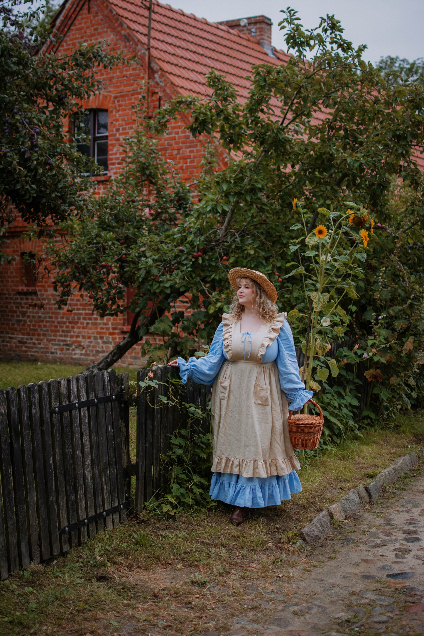 Meg Pinafore | Linen pinafore