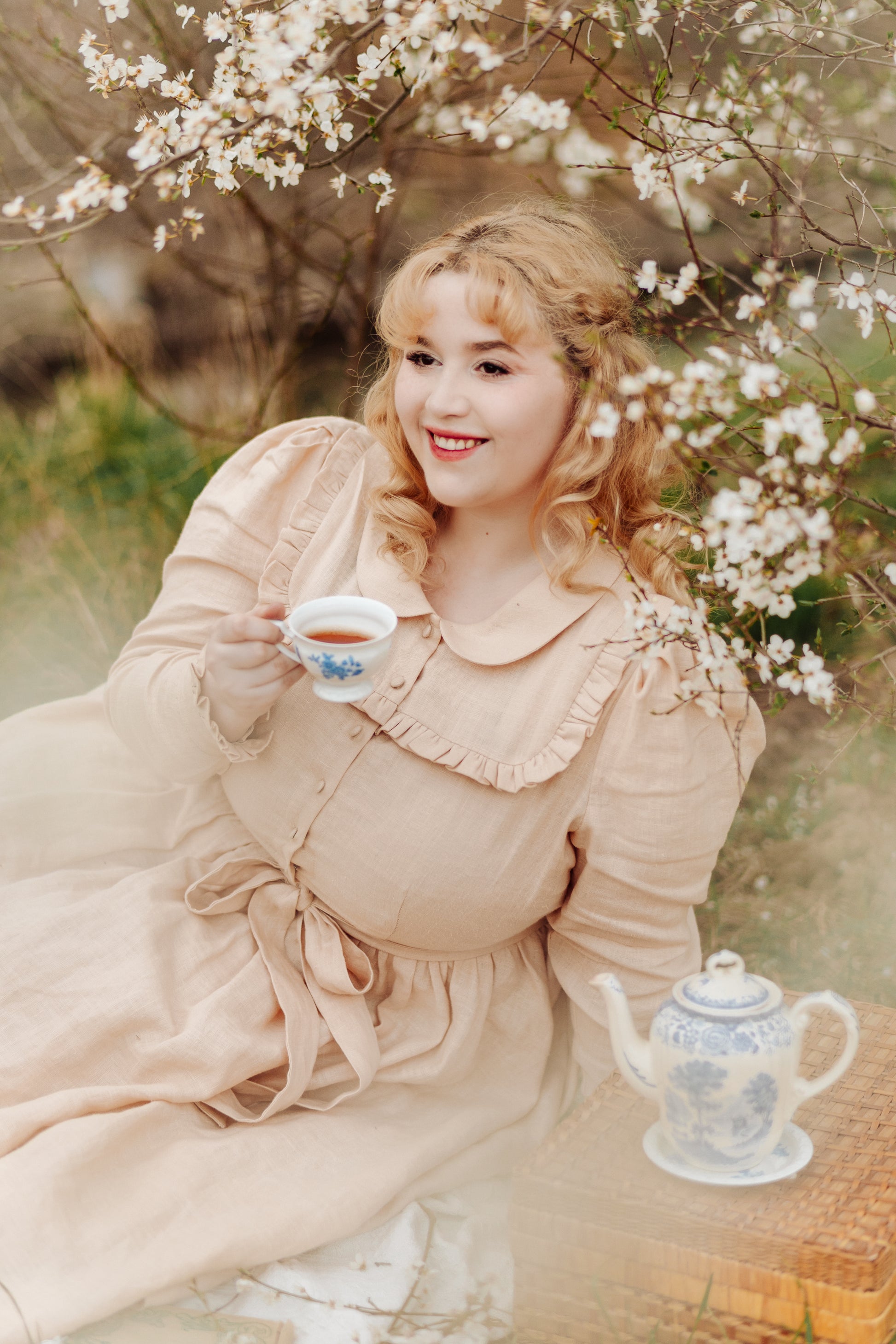 Amy linen Dress with long sleeves LittleWomenAtelier Amy linen Dress with long sleeves LittleWomenAtelier