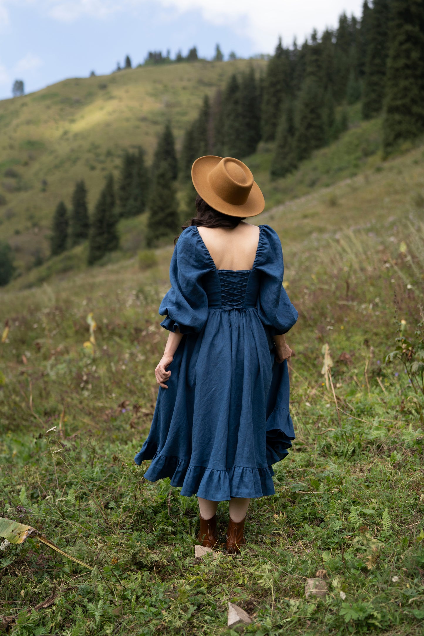 August Night linen dress