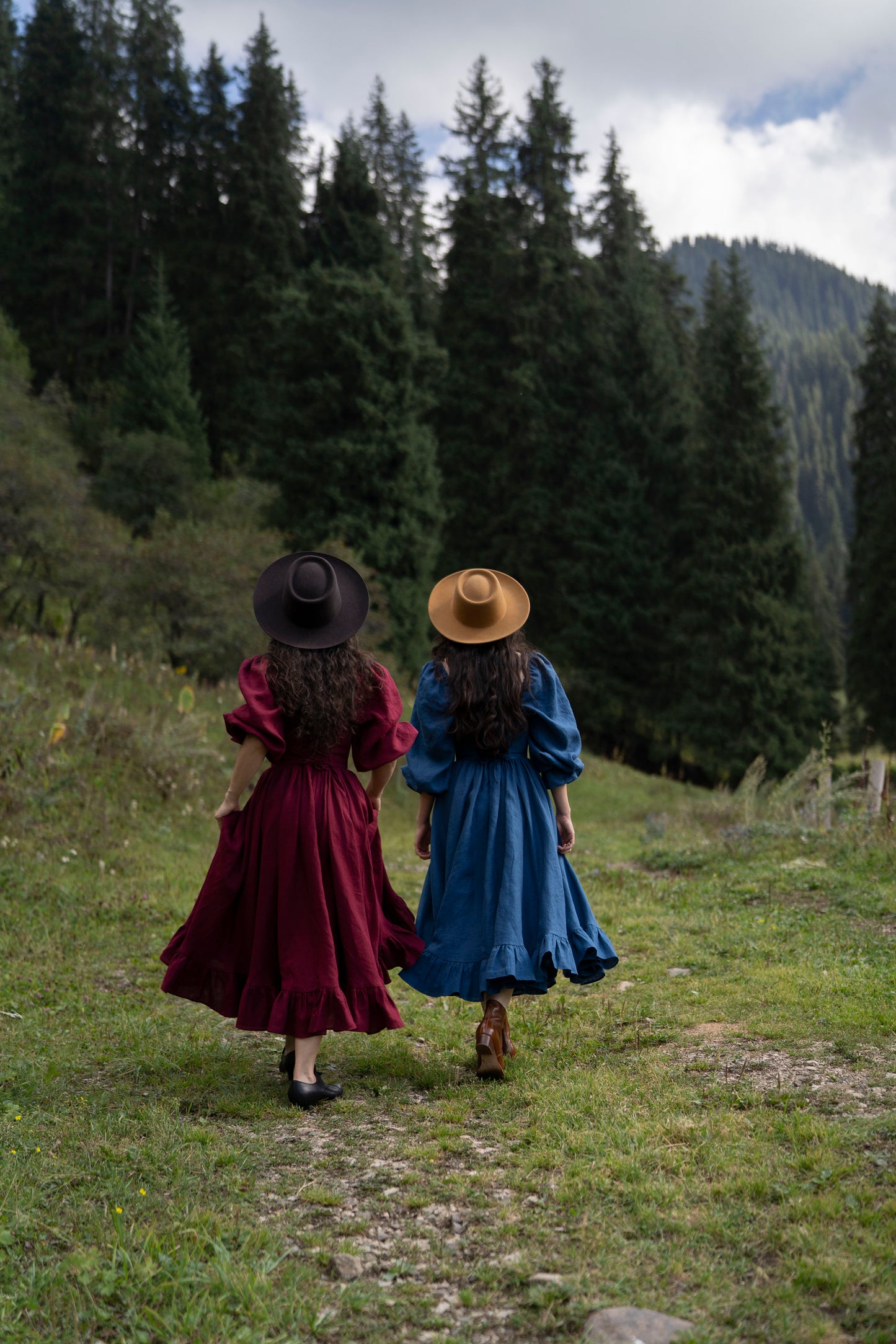 August Night linen dress