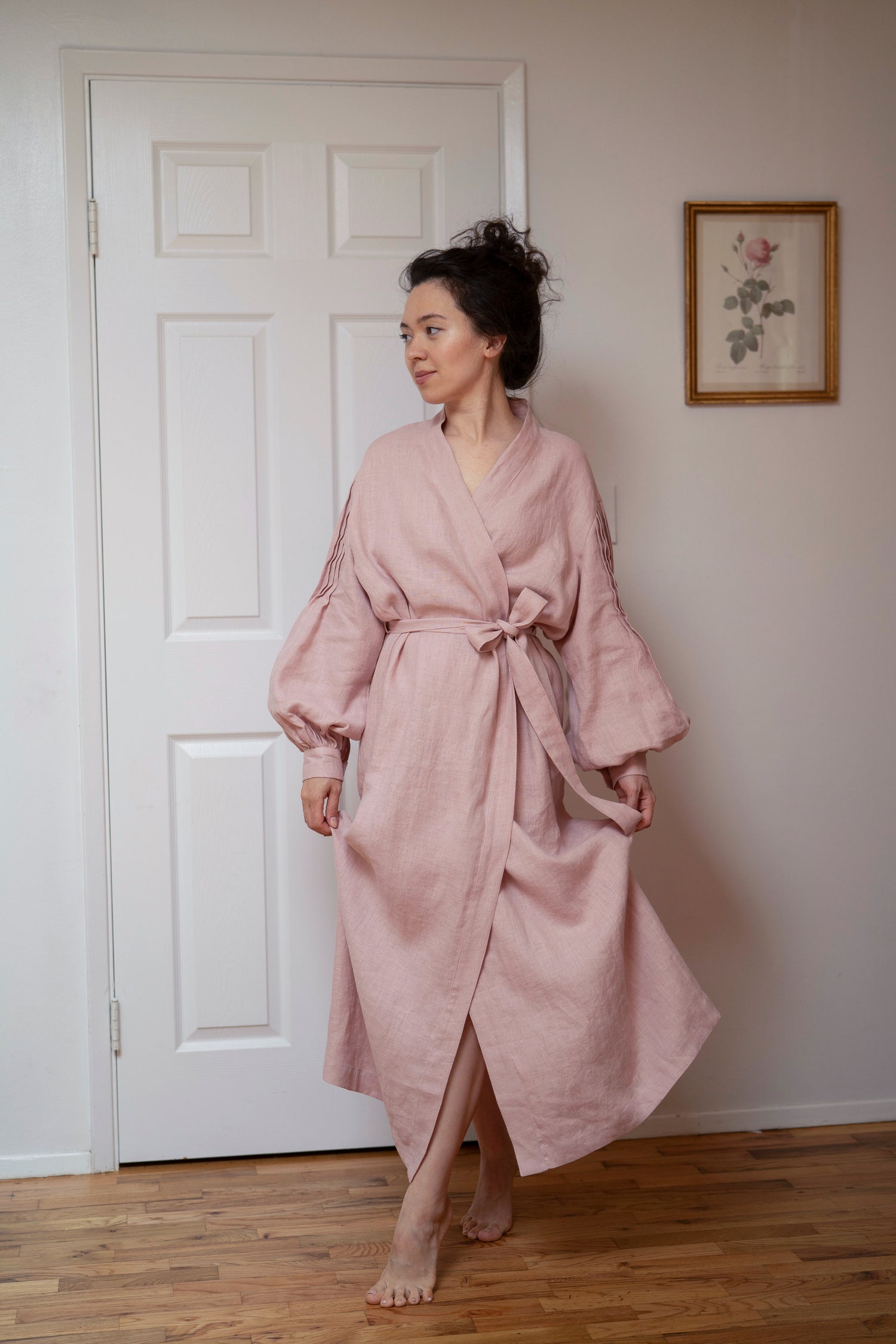 Linen bathrobe in dusty pink color