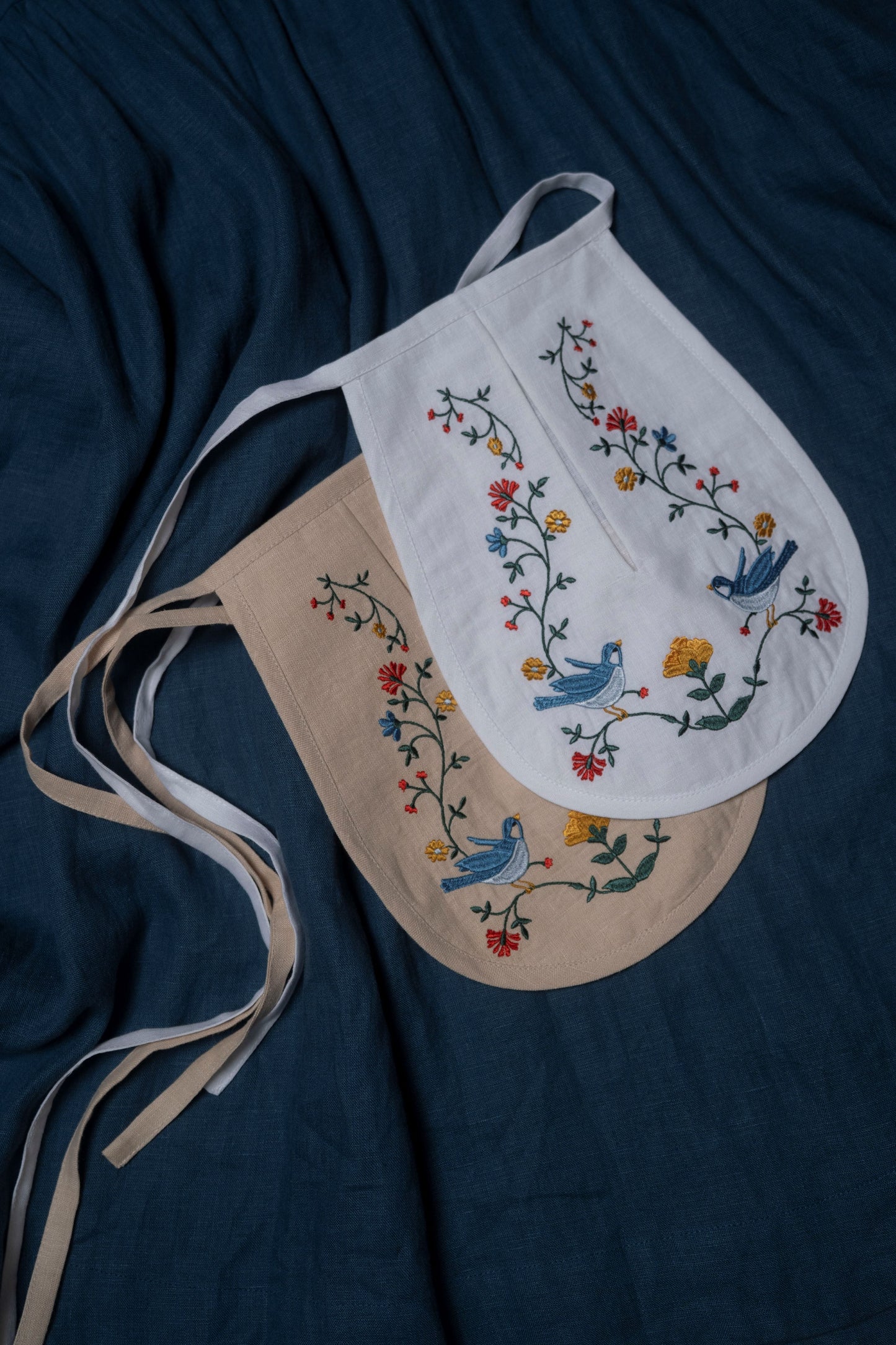 Isolde Embroidered Linen Pocket