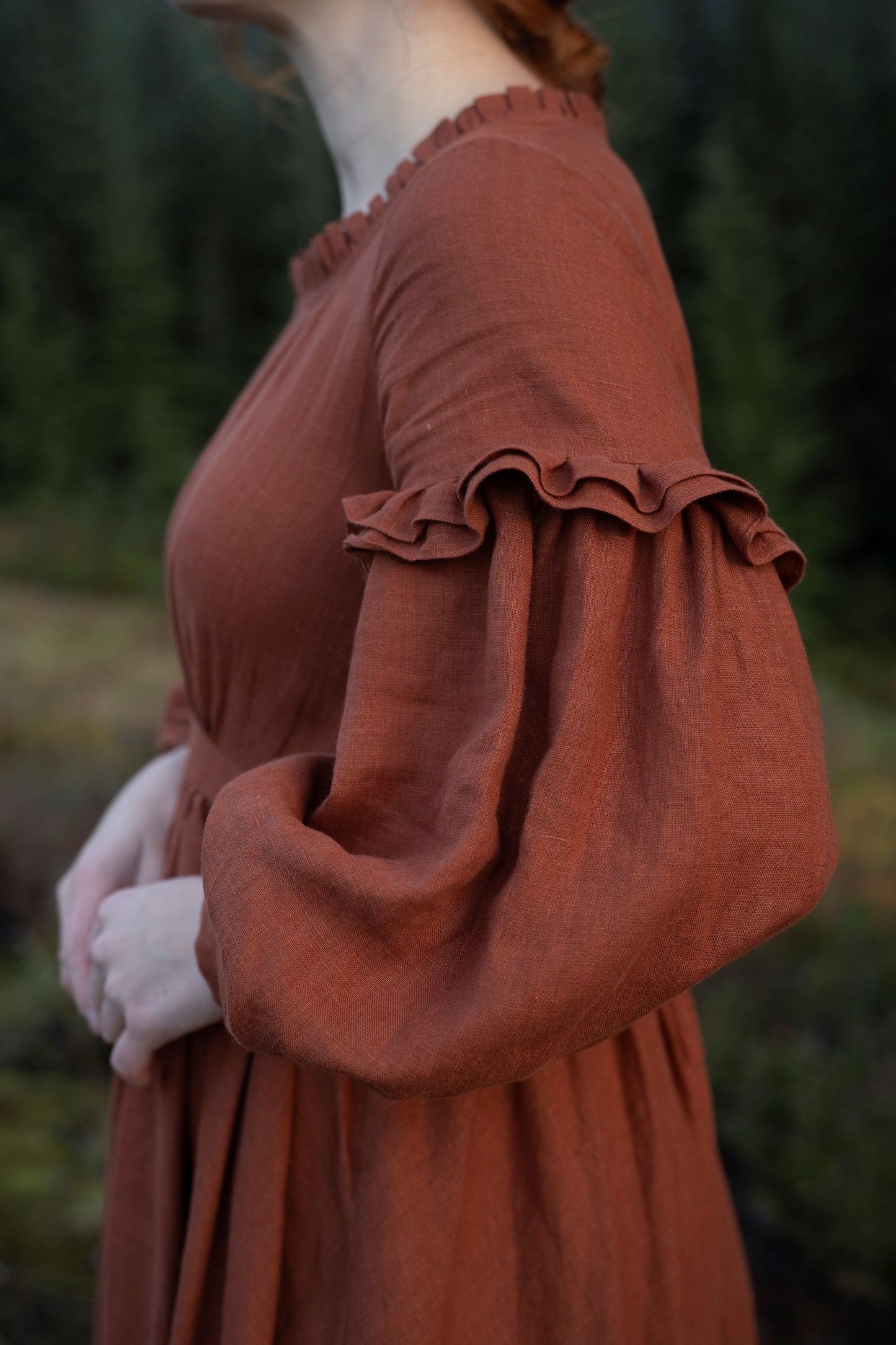 Ella linen dress in rust for women with long sleeves. New collection of Little Women Atelier and UnderATinRoof. New linen clothes, linen vests, boustiers, dresses, chemise. Cottagecore fashion