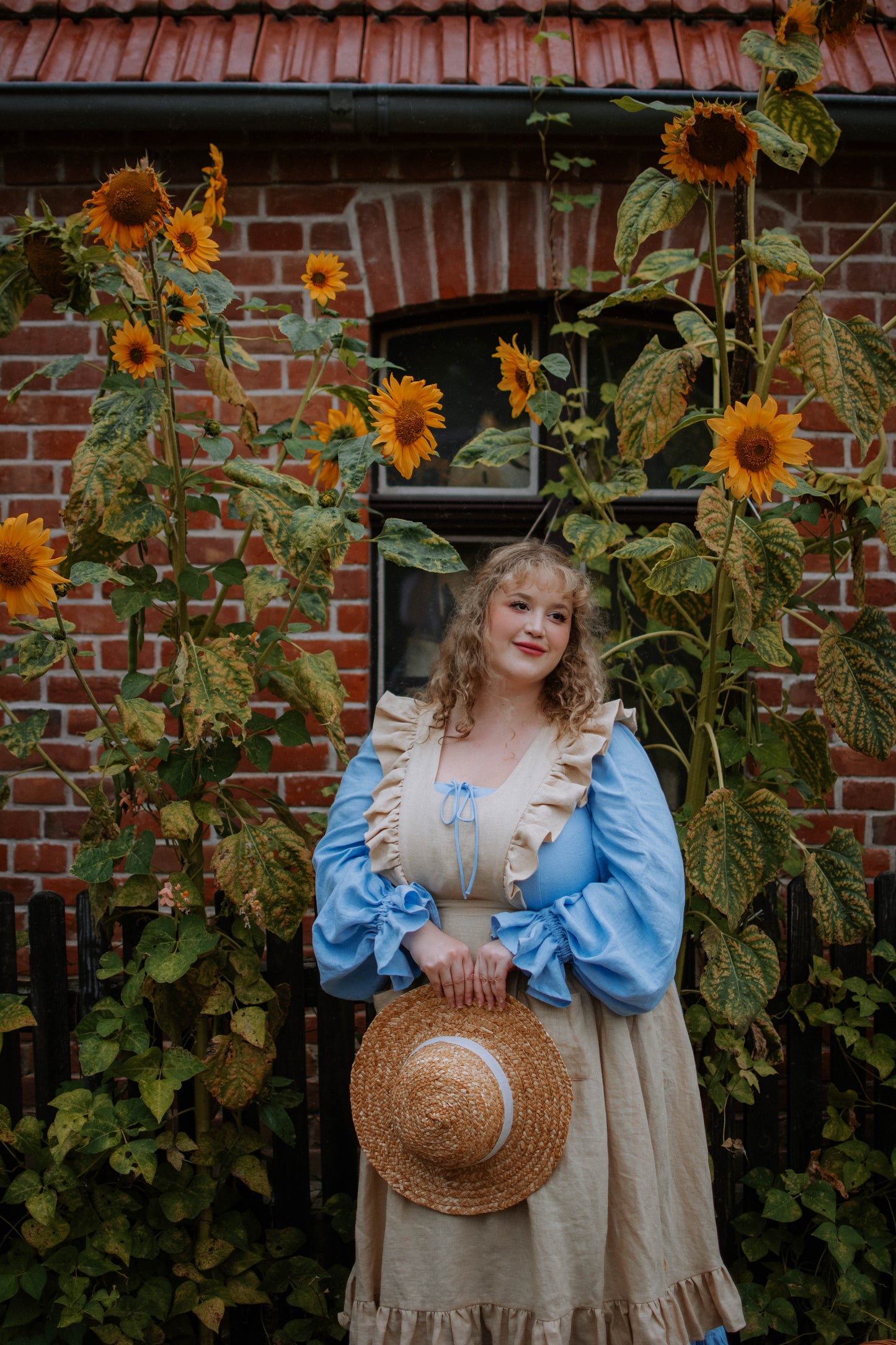 Meg Pinafore | Linen pinafore