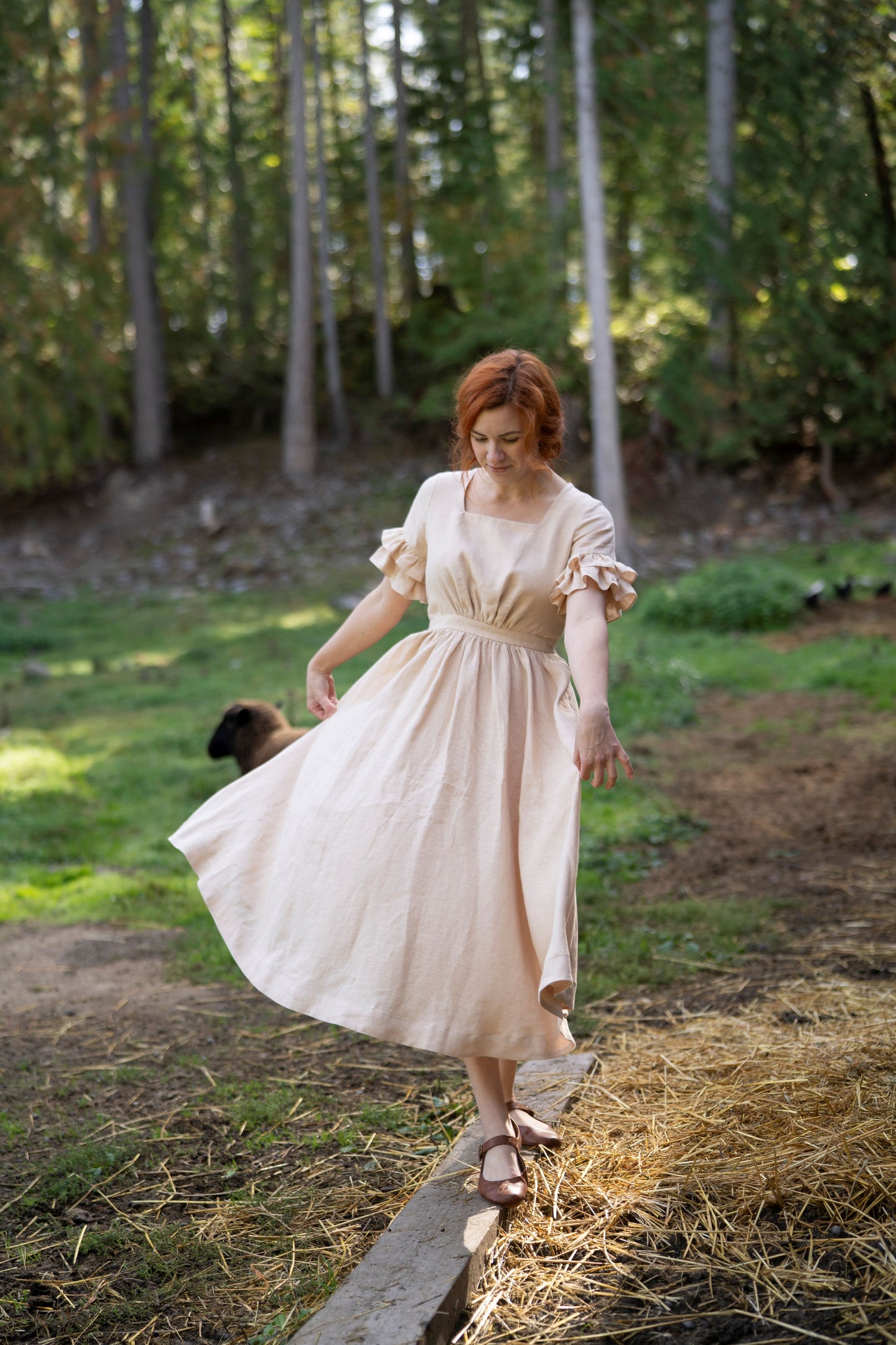 Odette Linen Dress in beige with short sleeves. A new collaboration of Little Women Atelier and Kayla Lobermeier and Jill Haupt of @underatinroof. Brand new linen clothes, linen vests, linen chemise, linen boustier. 