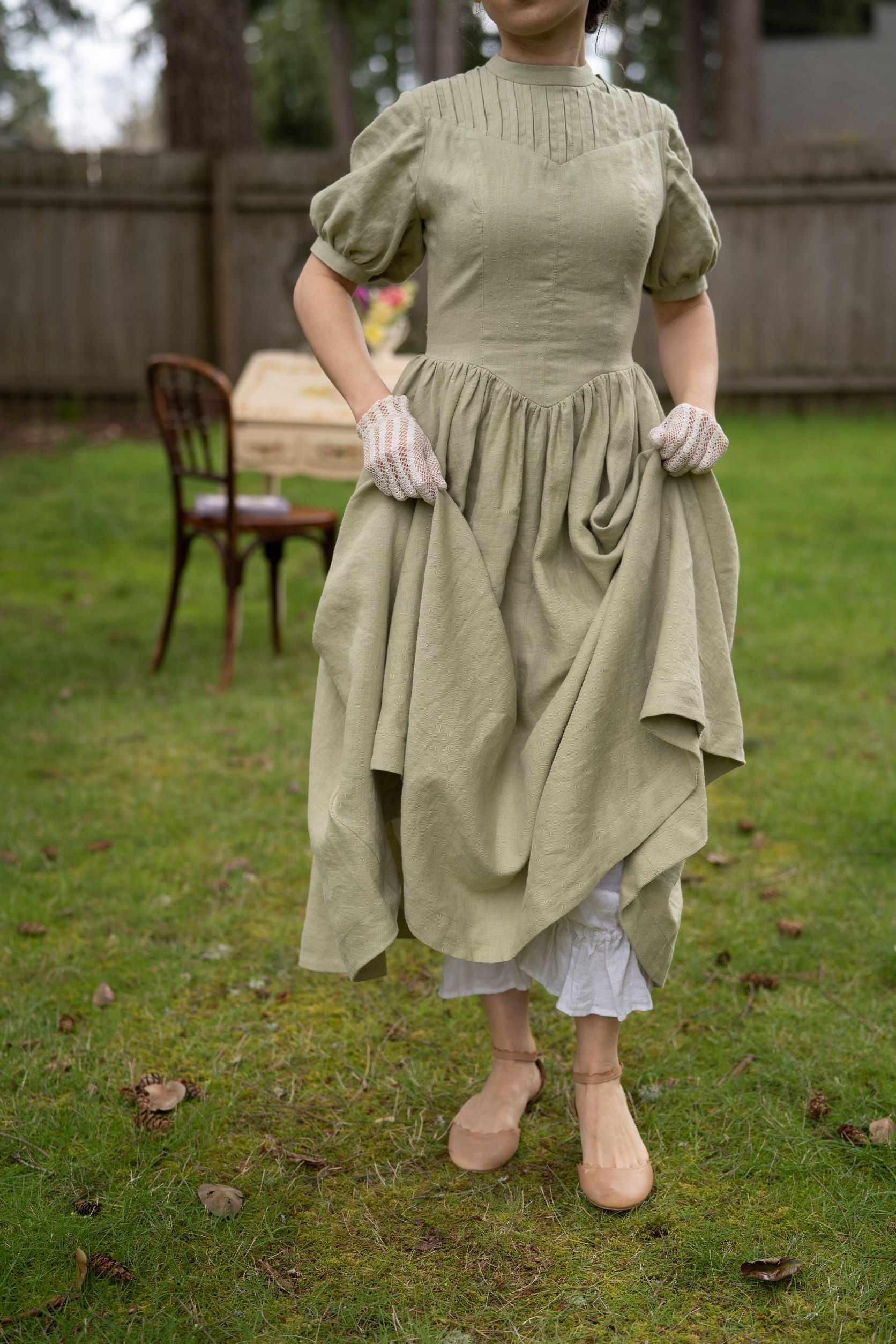 The Jo'23 linen Dress with short sleeves LittleWomenAtelier The Jo'23 linen Dress with short sleeves LittleWomenAtelier