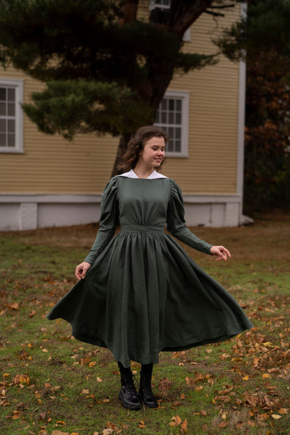 The Amy’23 linen Dress, long sleeved dress, forest green linen dress