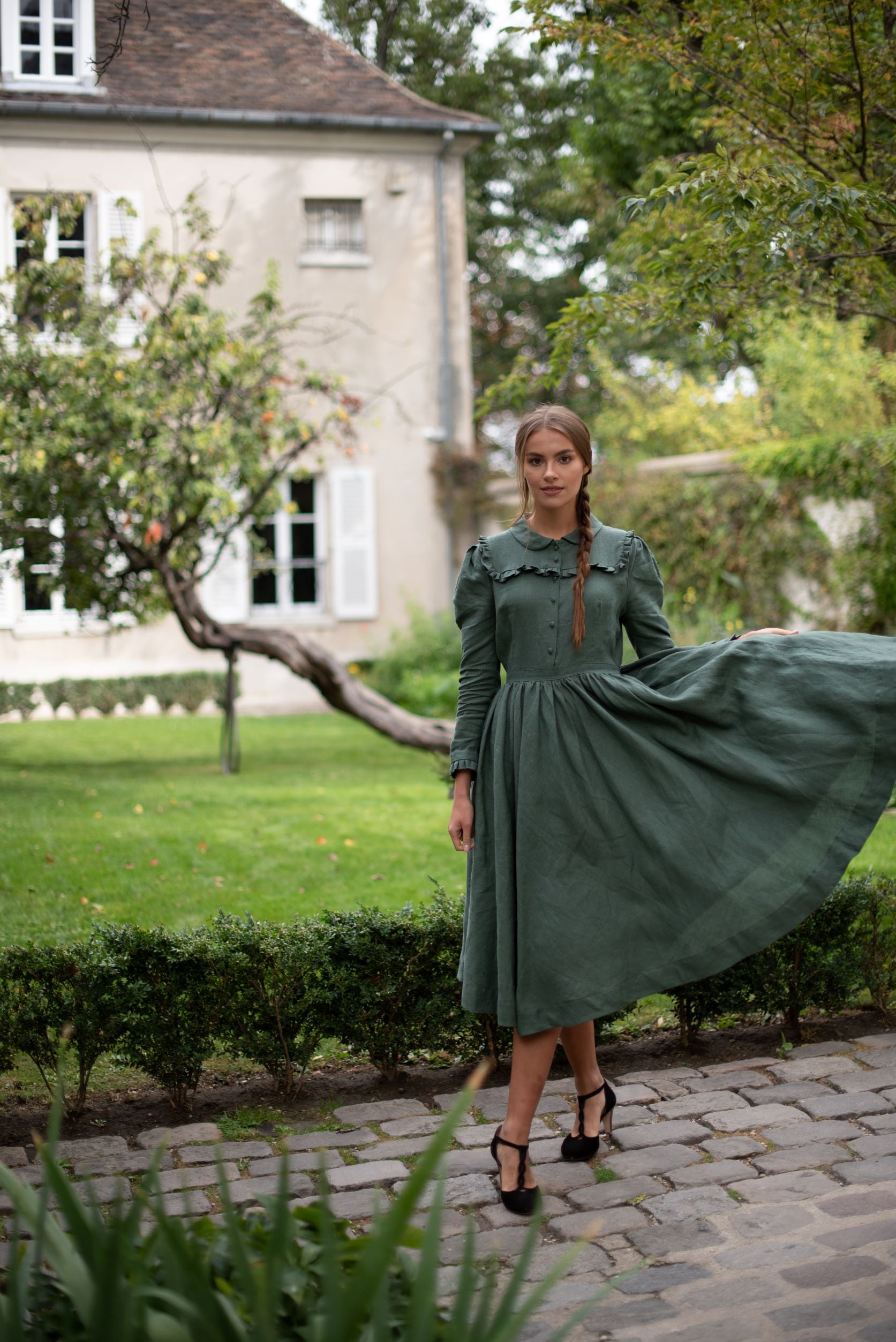 Amy linen Dress with long sleeves LittleWomenAtelier Amy linen Dress with long sleeves LittleWomenAtelier