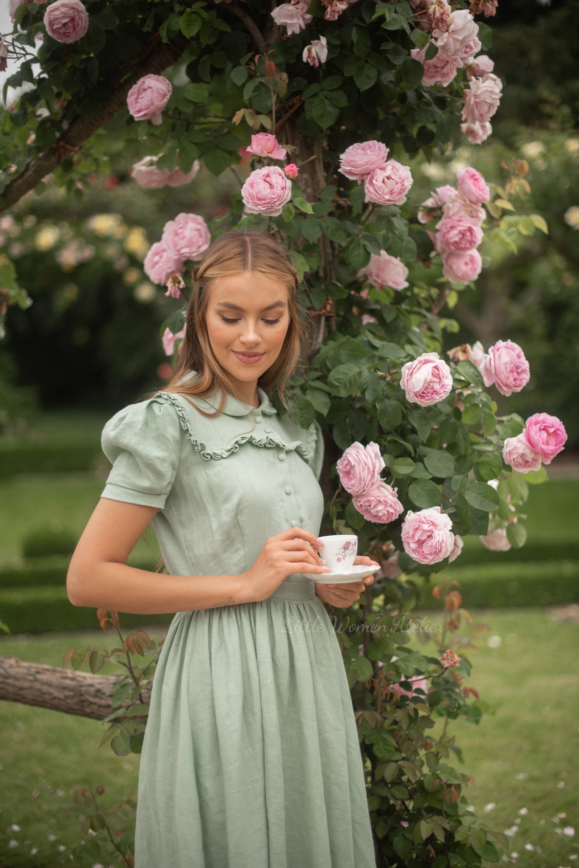 Amy linen Dress with short sleeves LittleWomenAtelier Amy linen Dress with short sleeves LittleWomenAtelier