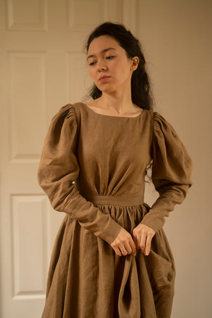 The Amy’23 linen Dress