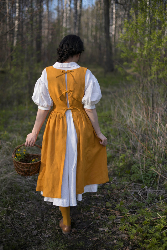 Jo linen pinafores LittleWomenAtelier Jo linen pinafores LittleWomenAtelier